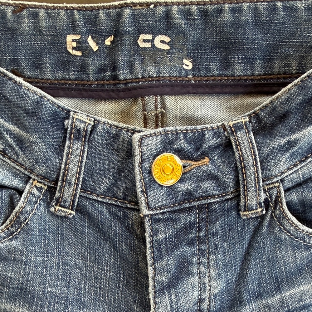 Express Light Blue Jeans. Womens size 00. Inseam: 25” Rise: 8” - Picture 4 of 9